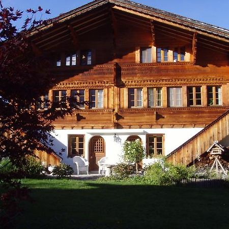 Bergluft Bed & Breakfast Lenk Bagian luar foto